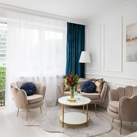 First Class 3 Min To Station With Balcony, Ac And The View On Palace * Warszawa