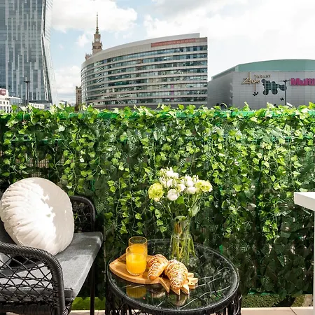 First Class 3 Min To Station With Balcony, Ac And The View On Palace * Warsaw